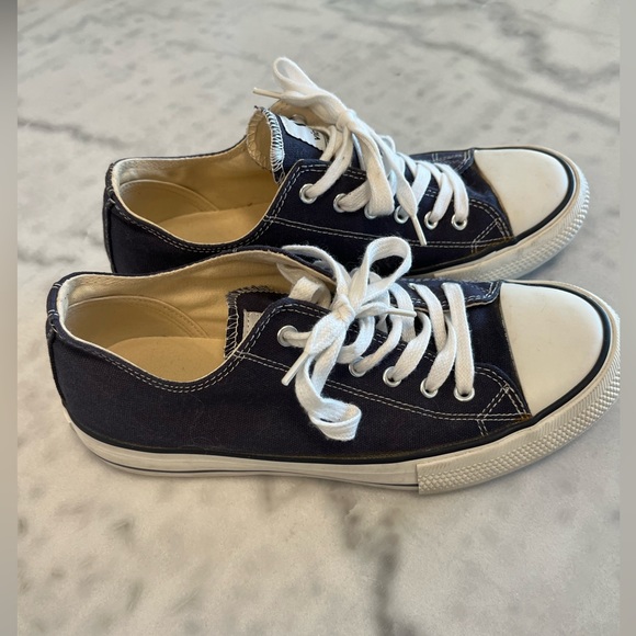 Women’s Victoria Tribu Basketball Sneakers - Navy & White, Size 39 (fits true) - Picture 2 of 8